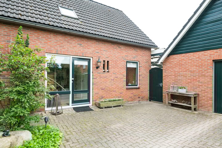 Foto 11 van Bredelerweg 1