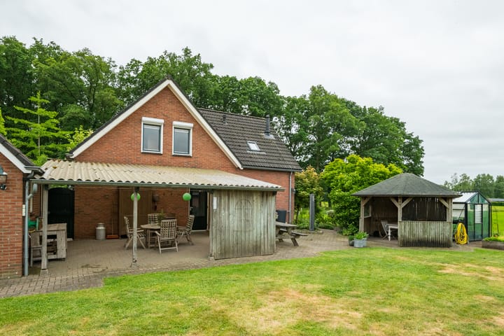 Foto 48 van Bredelerweg 1