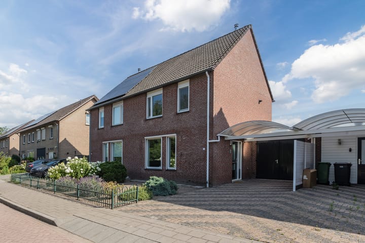 Foto 40 van Begoniastraat 12