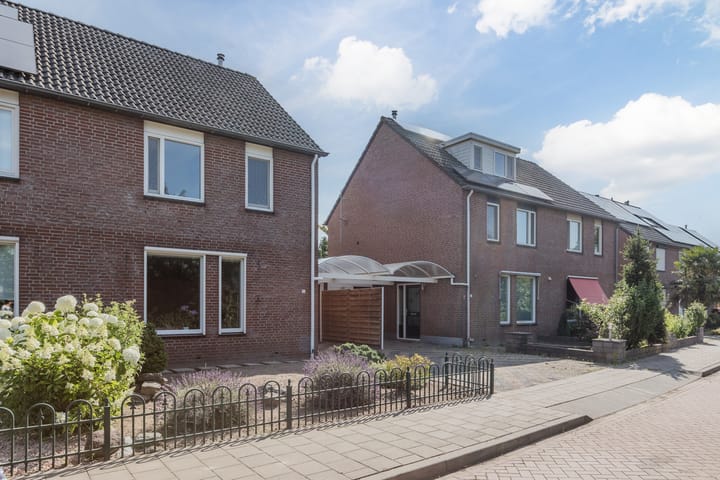 Foto 41 van Begoniastraat 12