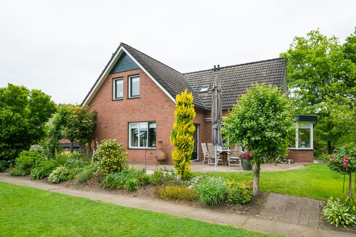 Foto 55 van Bredelerweg 1