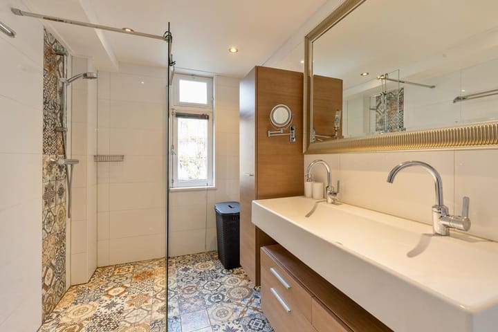 Foto 18 van Van Oldenbarneveldtstraat 90-1