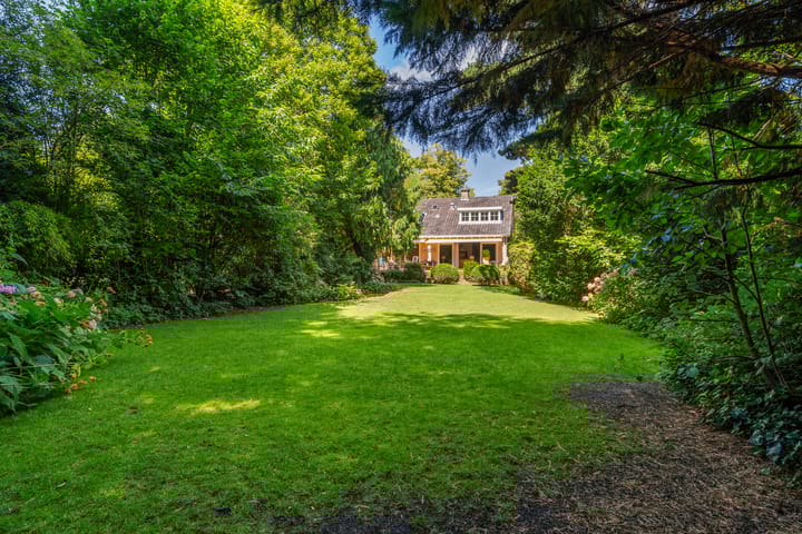 Foto 42 van Papegaaienlaan 2-A