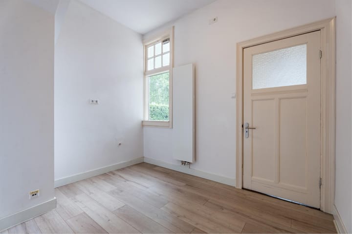 Foto 16 van Canadalaan 8