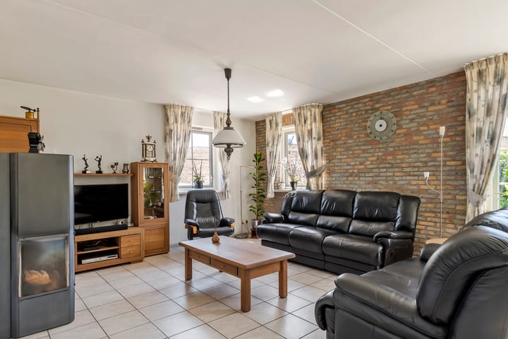 Foto 8 van Waalbandijk 65