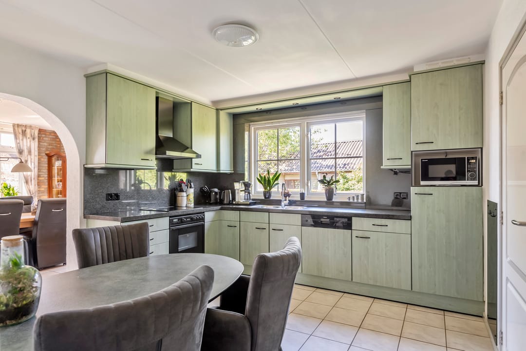 Foto 11 van Waalbandijk 65