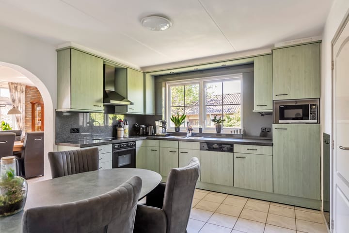 Foto 11 van Waalbandijk 65