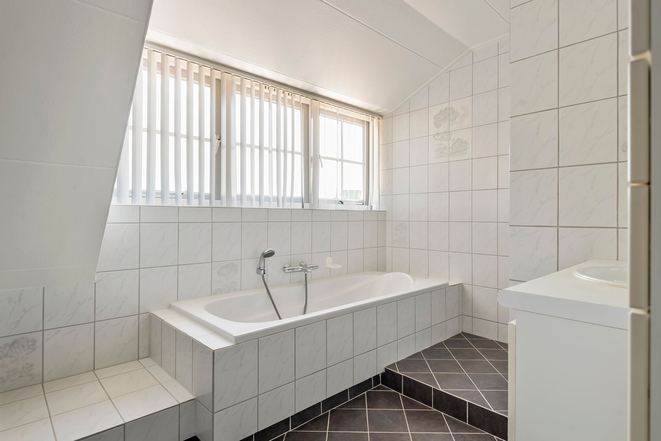 Foto 24 van Waalbandijk 65