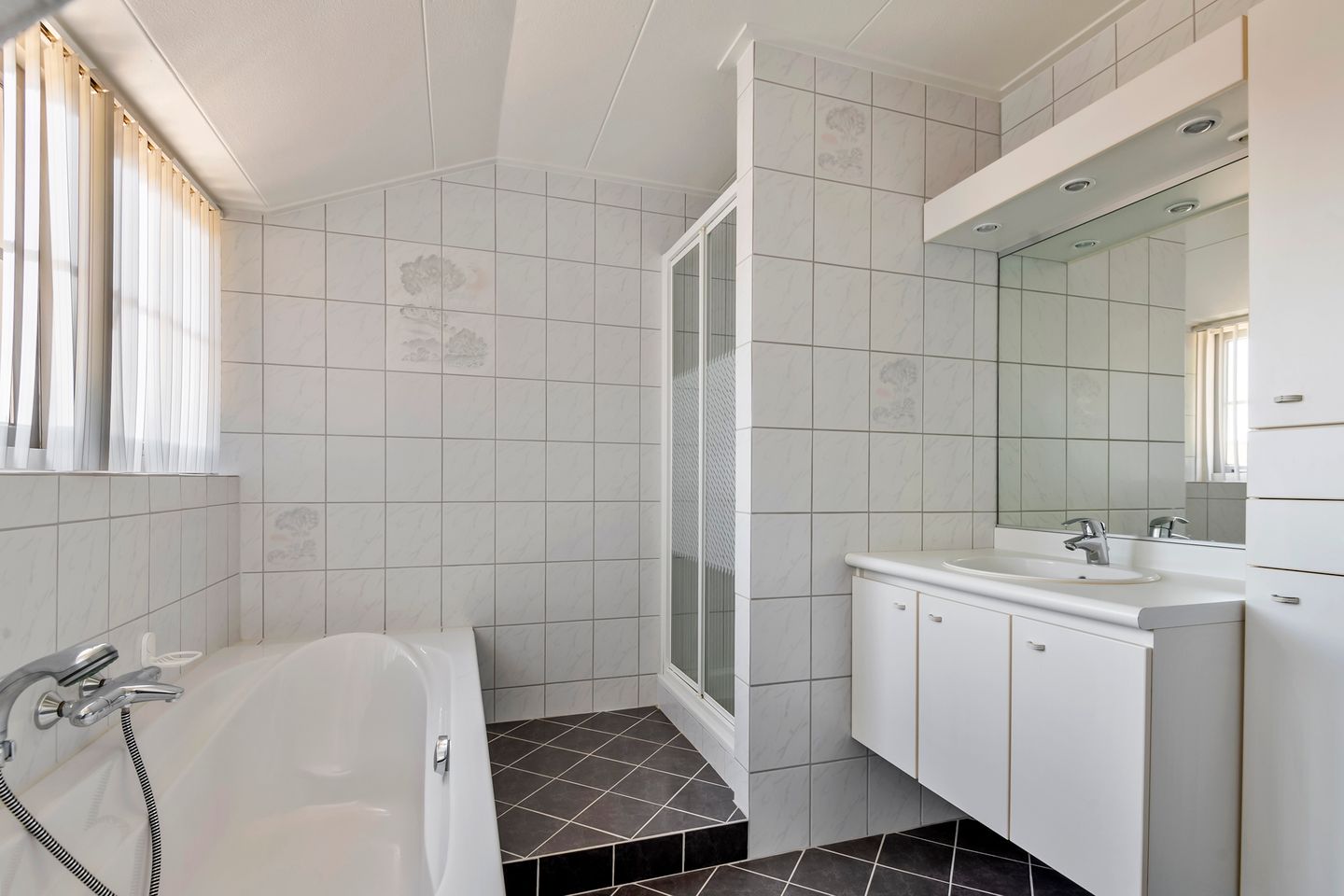 Foto 25 van Waalbandijk 65