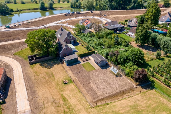 Foto 40 van Waalbandijk 65