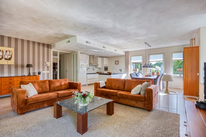 Foto 2 van Weidemaad 150