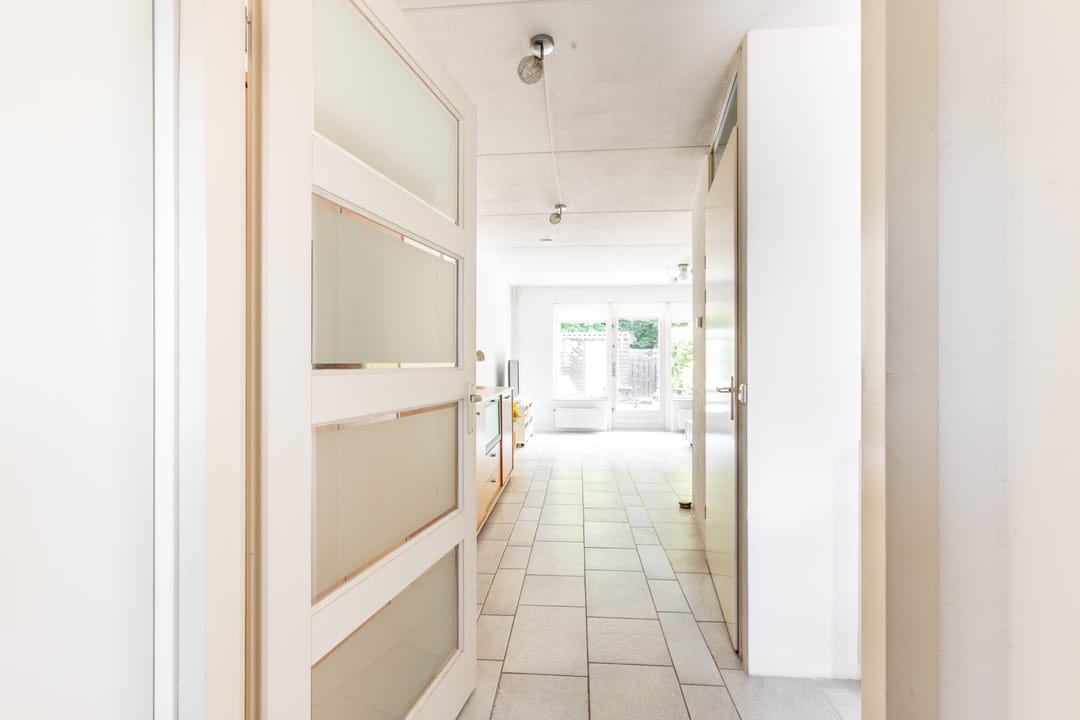 Photo 8 of Januaristraat 26