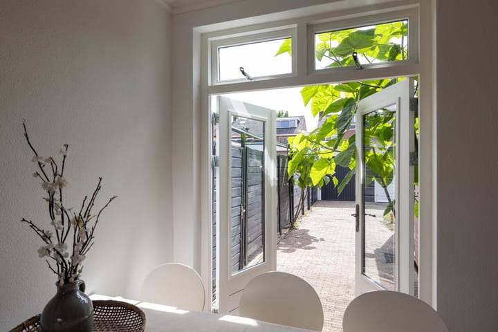 Foto 8 van Esdoornstraat 71