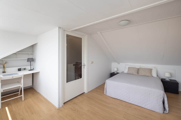 Foto 23 van Esdoornstraat 71