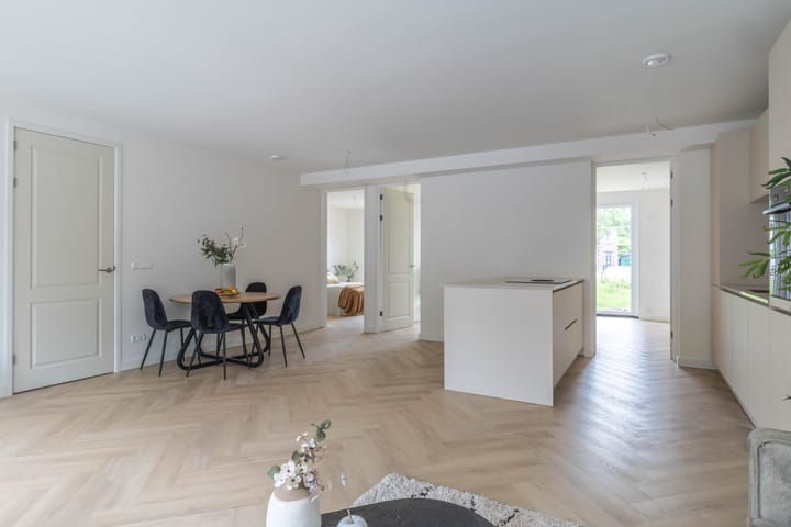 Photo 12 of Vinkenstraat 80