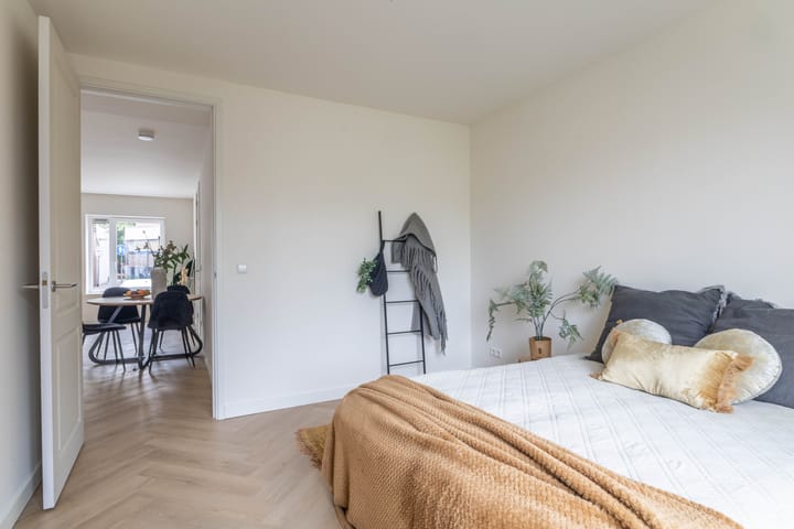 Photo 14 of Vinkenstraat 80