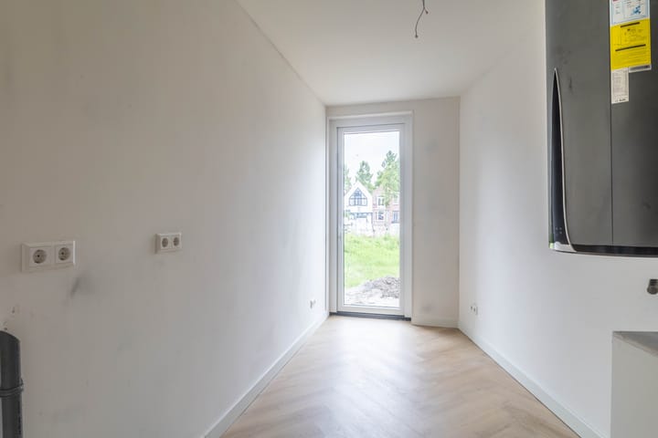 Photo 23 of Vinkenstraat 80