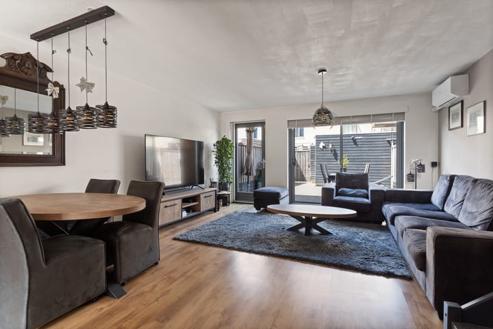 Foto 8 van Woestduijnstraat 73