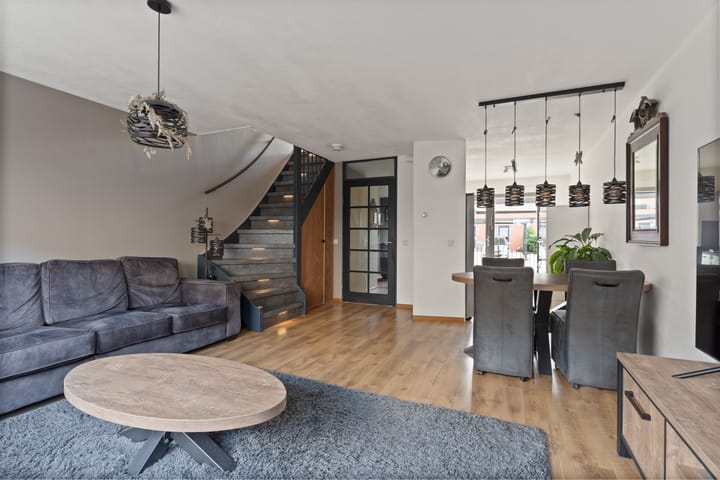 Foto 11 van Woestduijnstraat 73