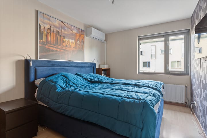 Foto 18 van Woestduijnstraat 73