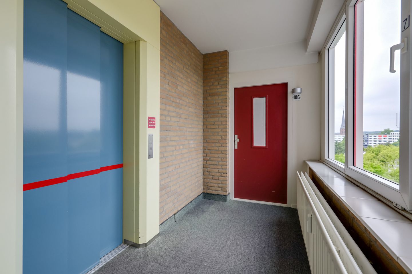 Photo 5 of Stationsplein 106