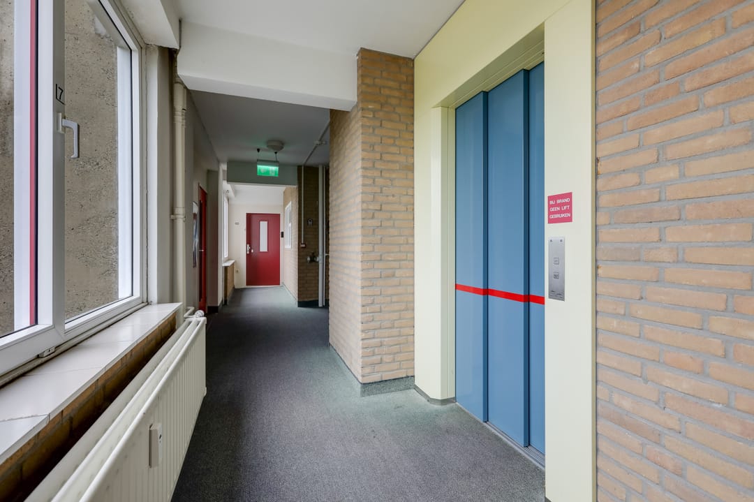 Photo 22 of Stationsplein 106