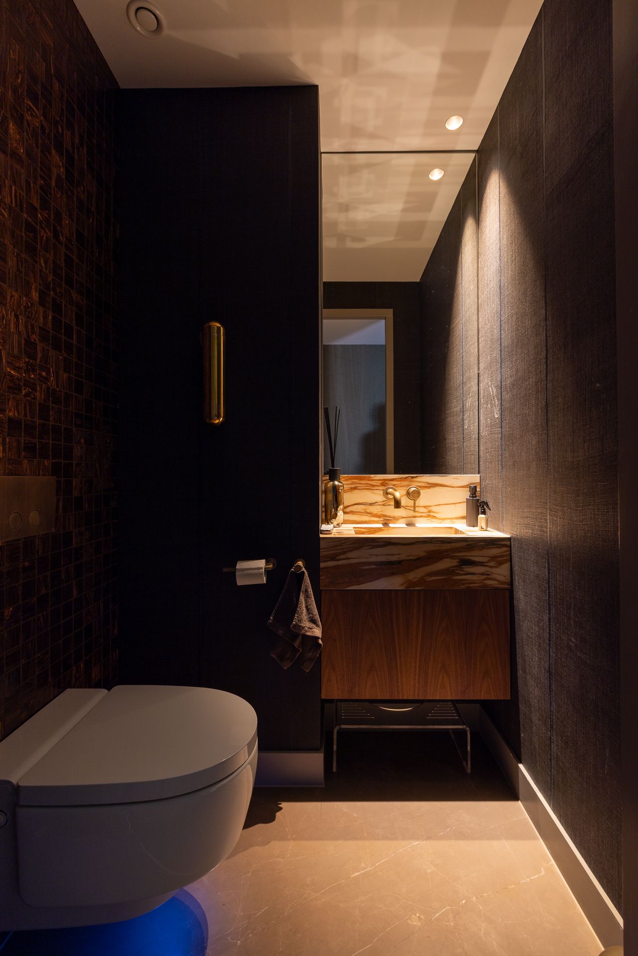 Photo 45 of Willemskade 21-E