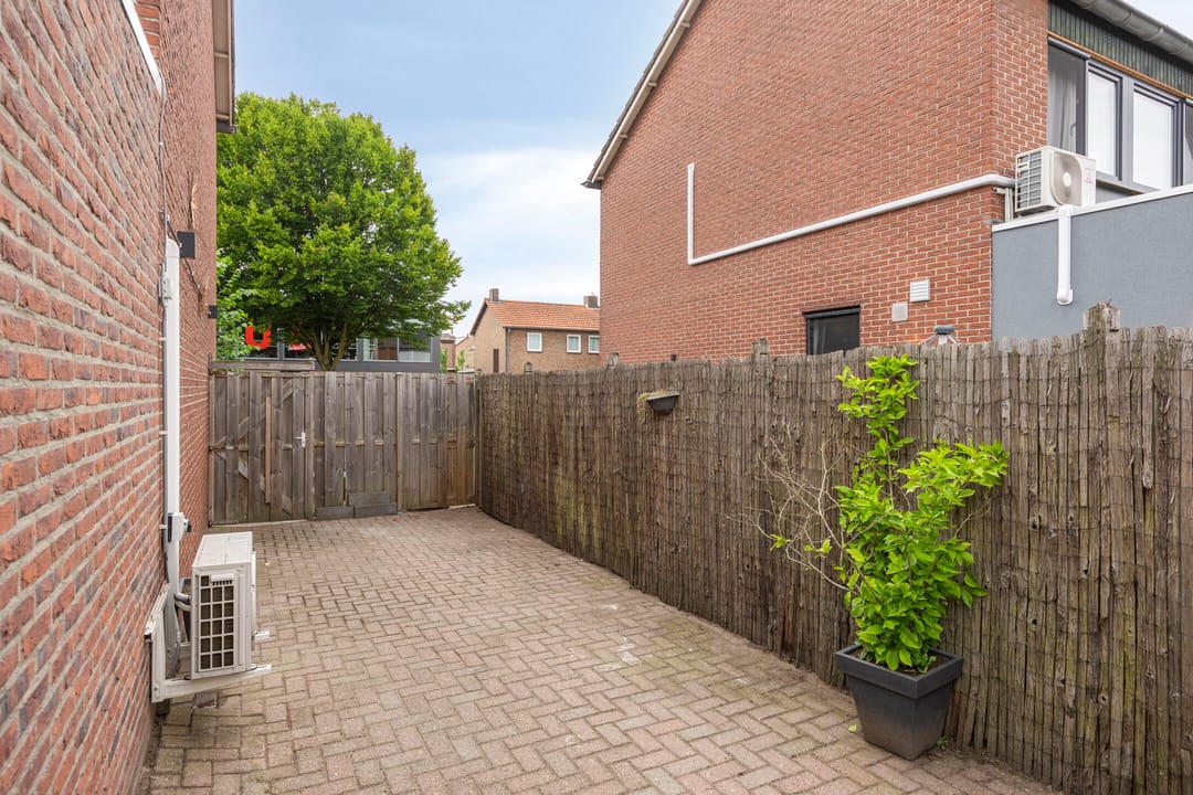 Foto 38 van Gebr. van Doornelaan 98