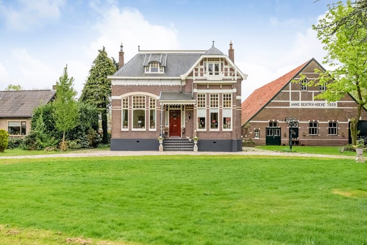 Hoofdweg 52