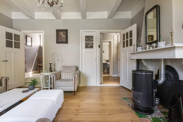 Photo 36 of Omgong 7