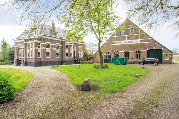 Foto 44 van Hoofdweg 52