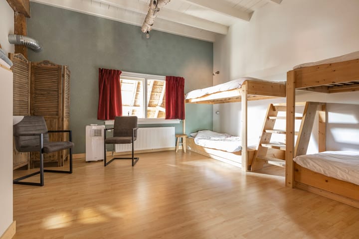 Photo 64 of Omgong 7