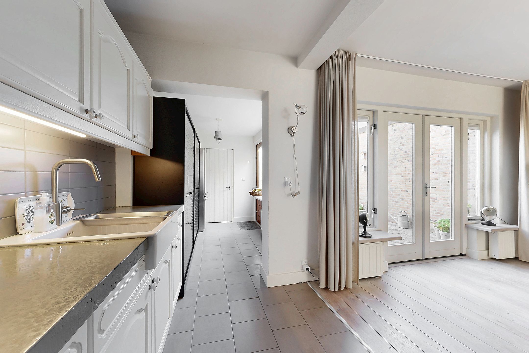 Photo 24 of Oranjestraat 7