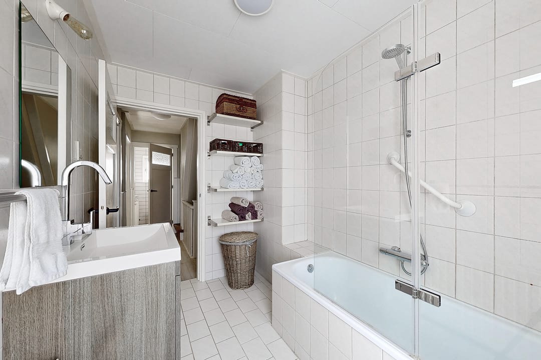 Photo 38 of Oranjestraat 7