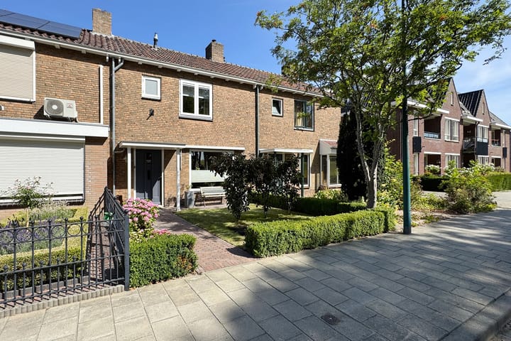 Foto 59 van Oranjestraat 7