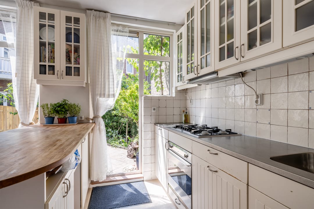 Photo 7 of Lange Singelstraat 92