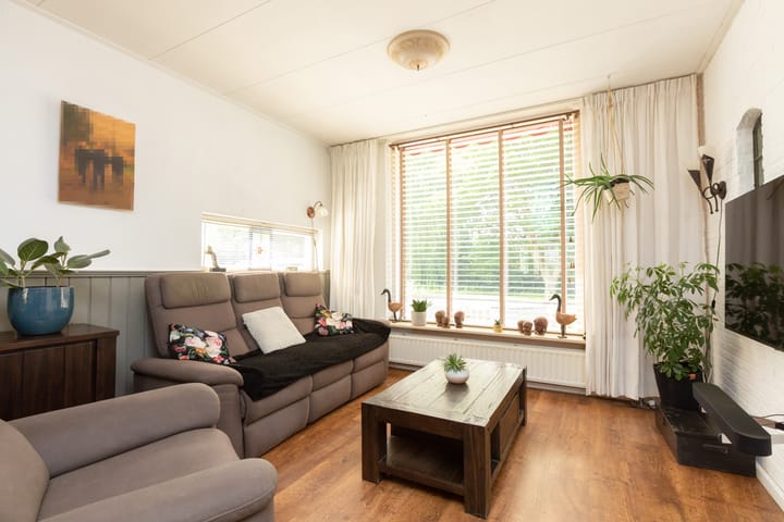 Foto 4 van Scherwolderhemstraat 2