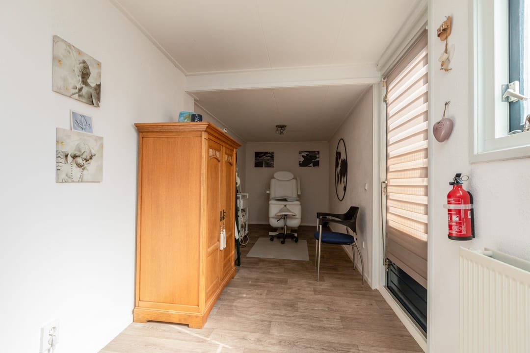 Foto 11 van Scherwolderhemstraat 2