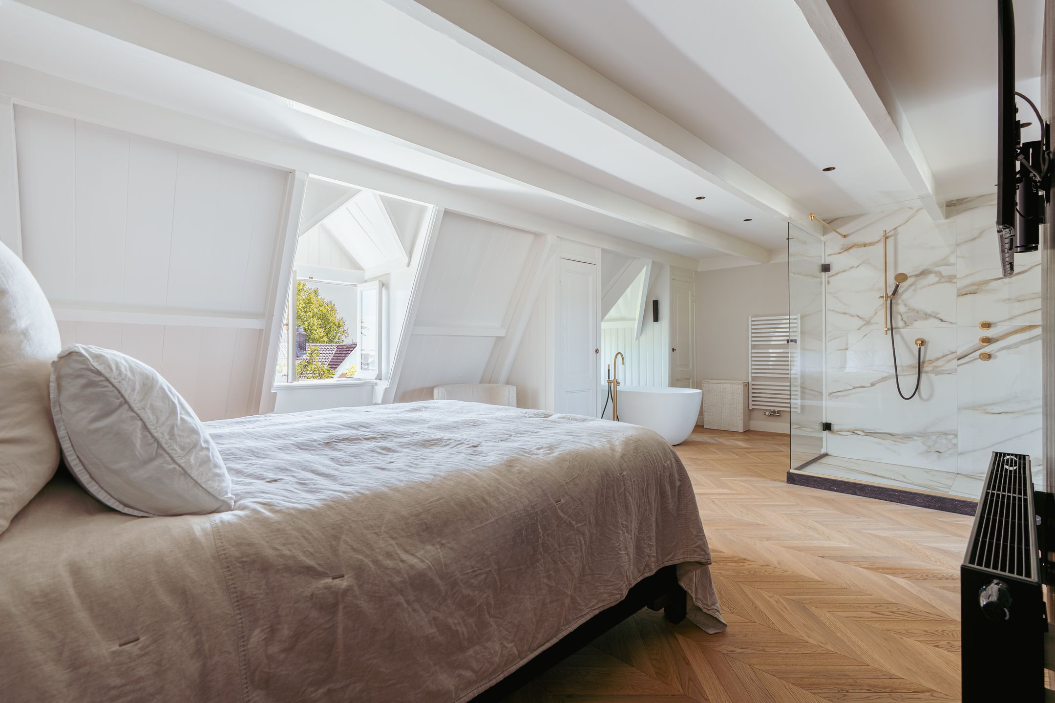 Photo 21 of Jan Luijkenstraat 34-3