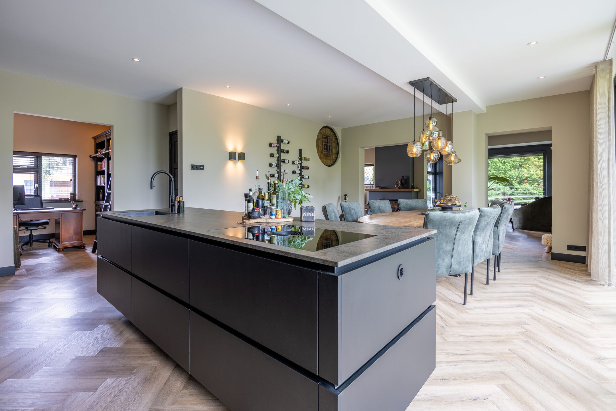 Foto 12 van Gronausestraat 10