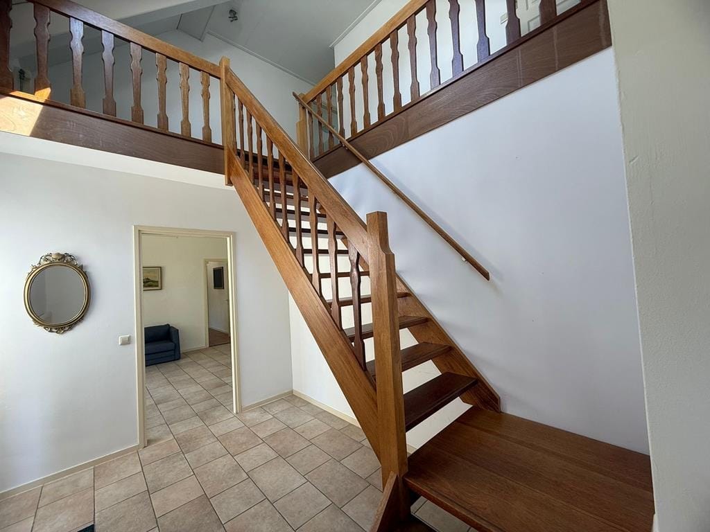 Photo 14 of Waver 3-B