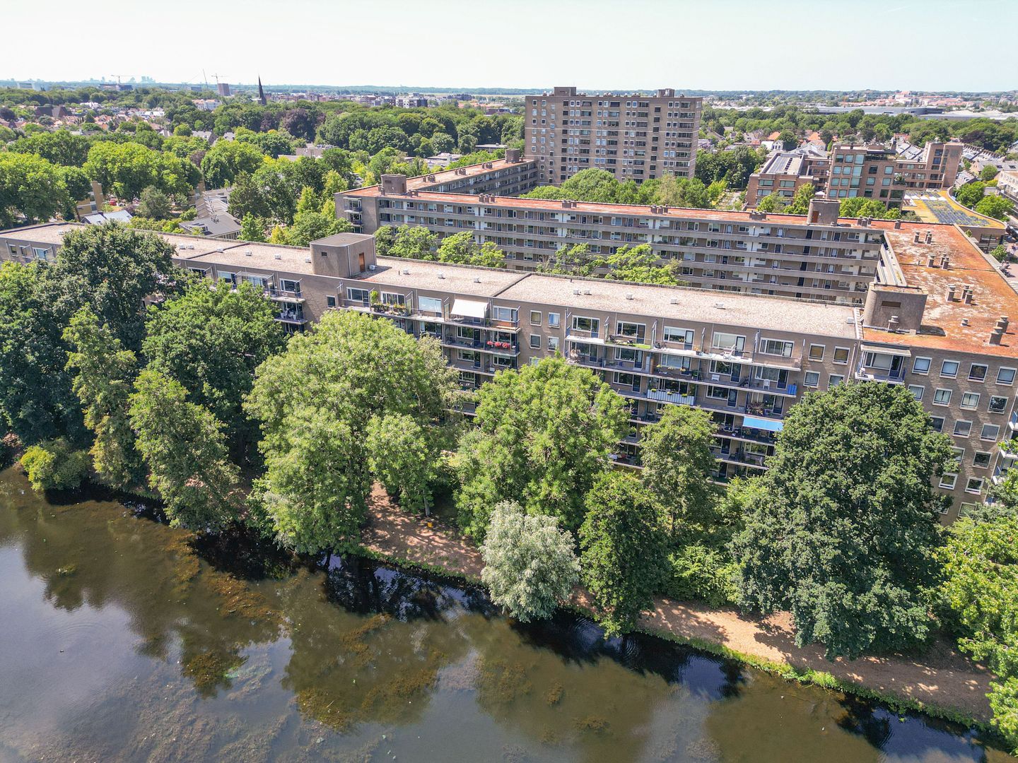 Foto 20 van Aert van Neslaan 232