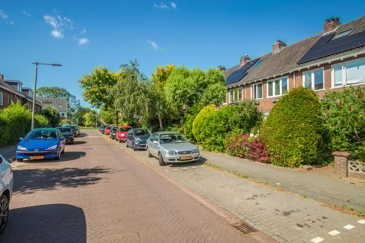 Photo 30 of Pinksterbloemstraat 54