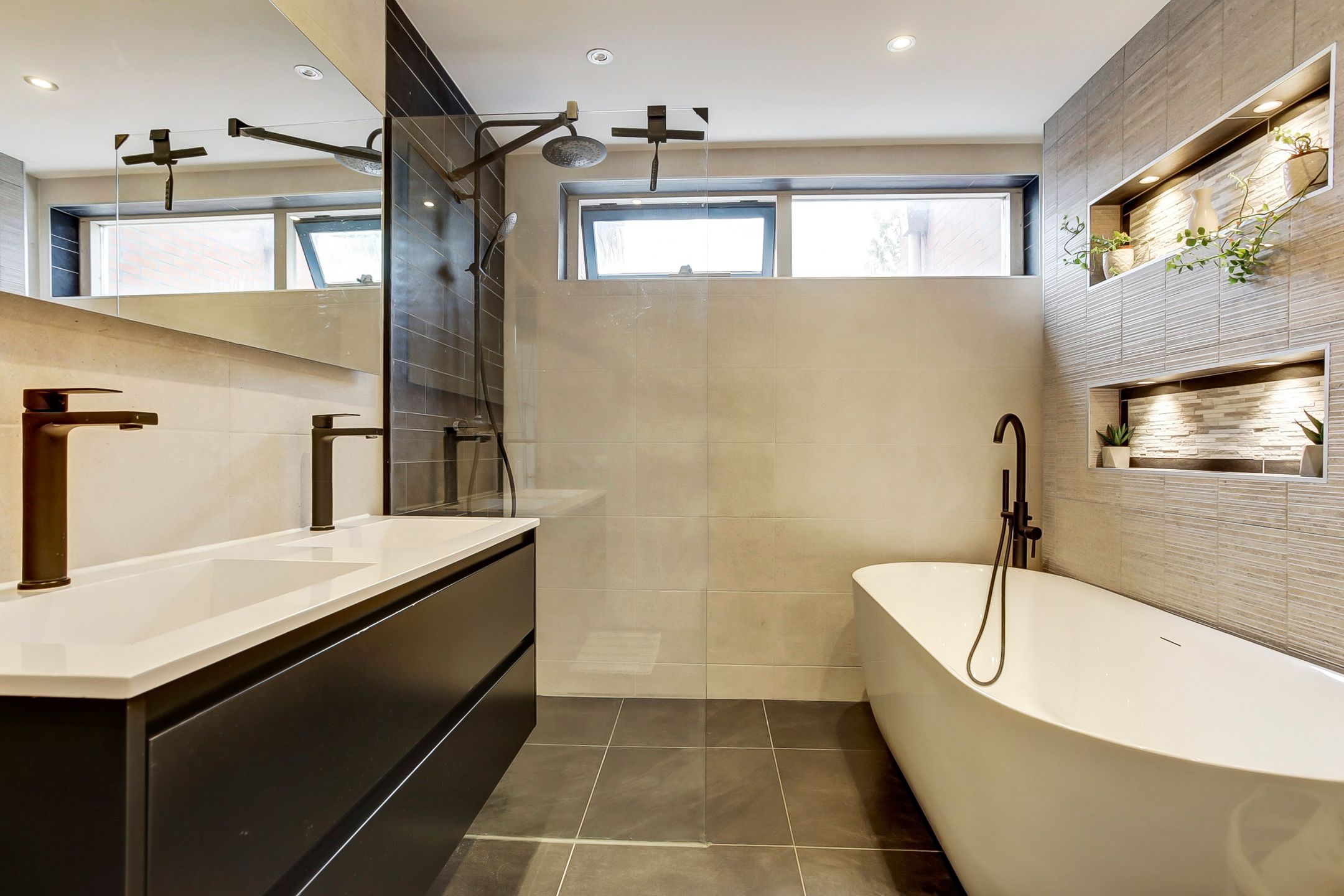 Photo 27 of Aalbessenstraat 18