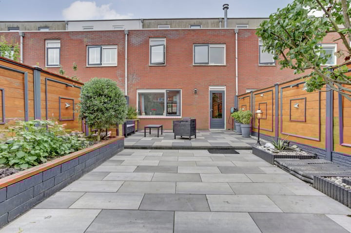 Foto 32 van Aalbessenstraat 18