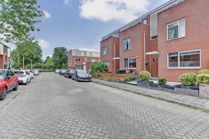 Foto 37 van Aalbessenstraat 18