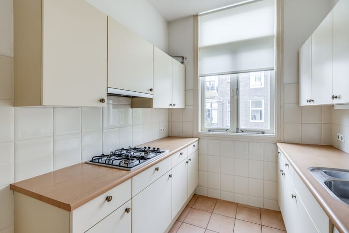 Foto 15 van Justus van Effenstraat 10-BS