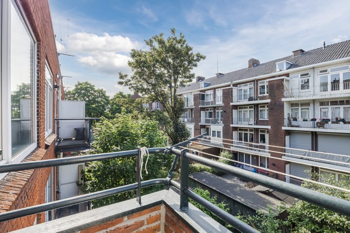 Foto 11 van Russischestraat 90-B02