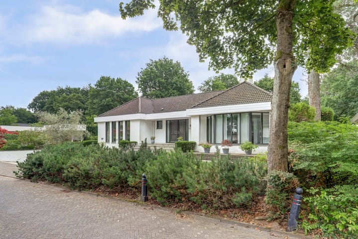 Foto 7 van Floresstraat 15