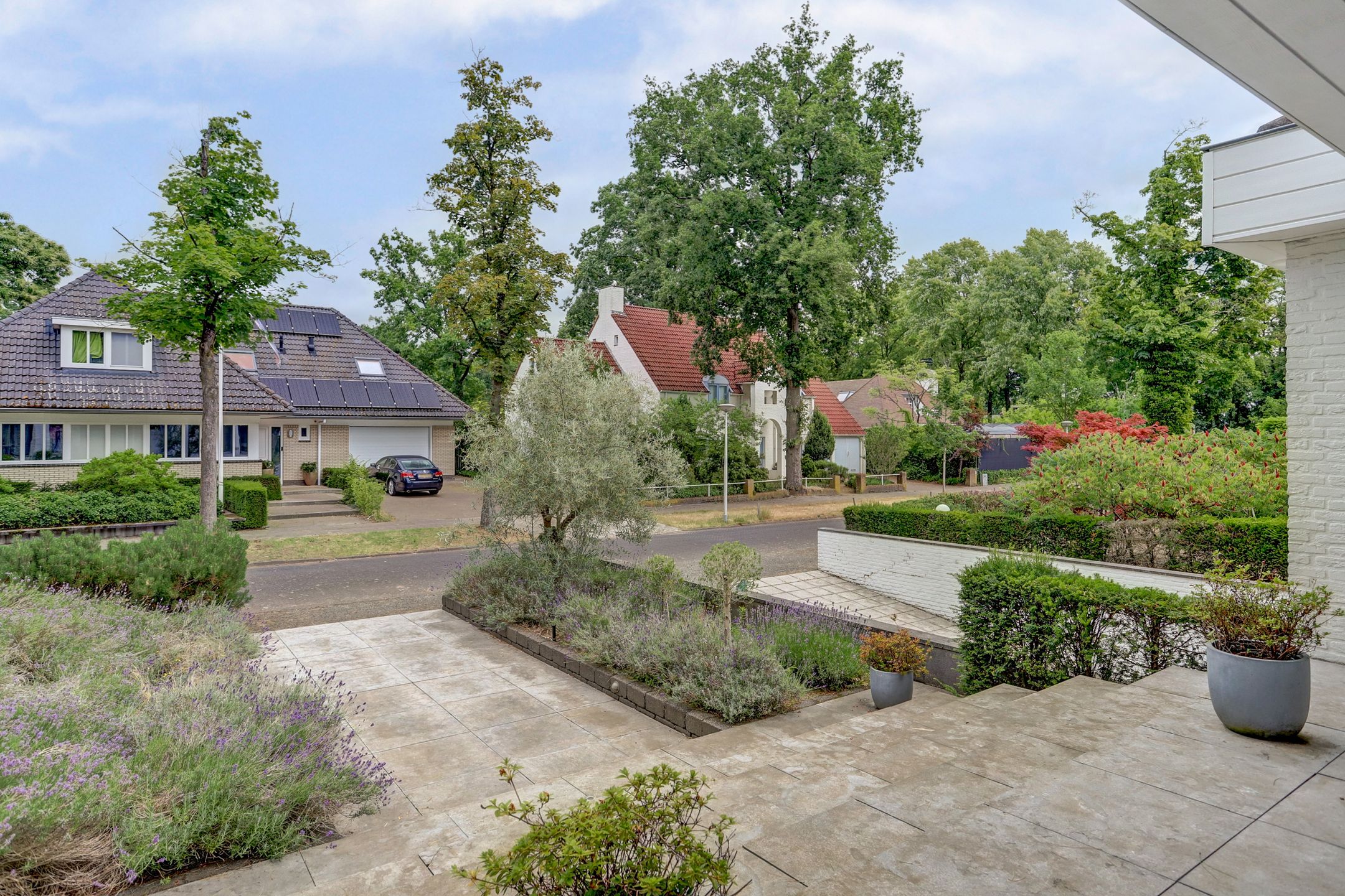 Foto 9 van Floresstraat 15